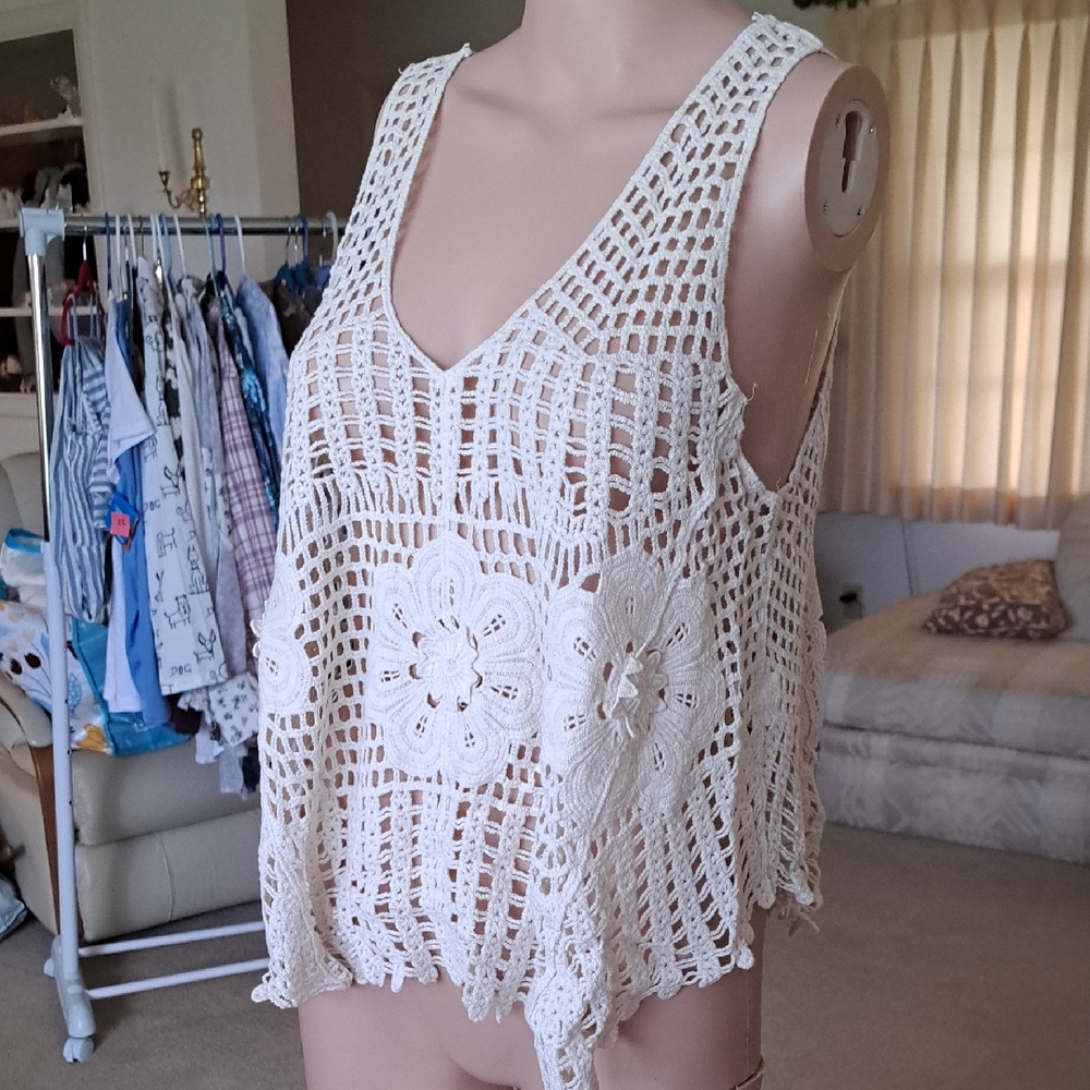 🐄 Women's Cream Crochet Tank Top